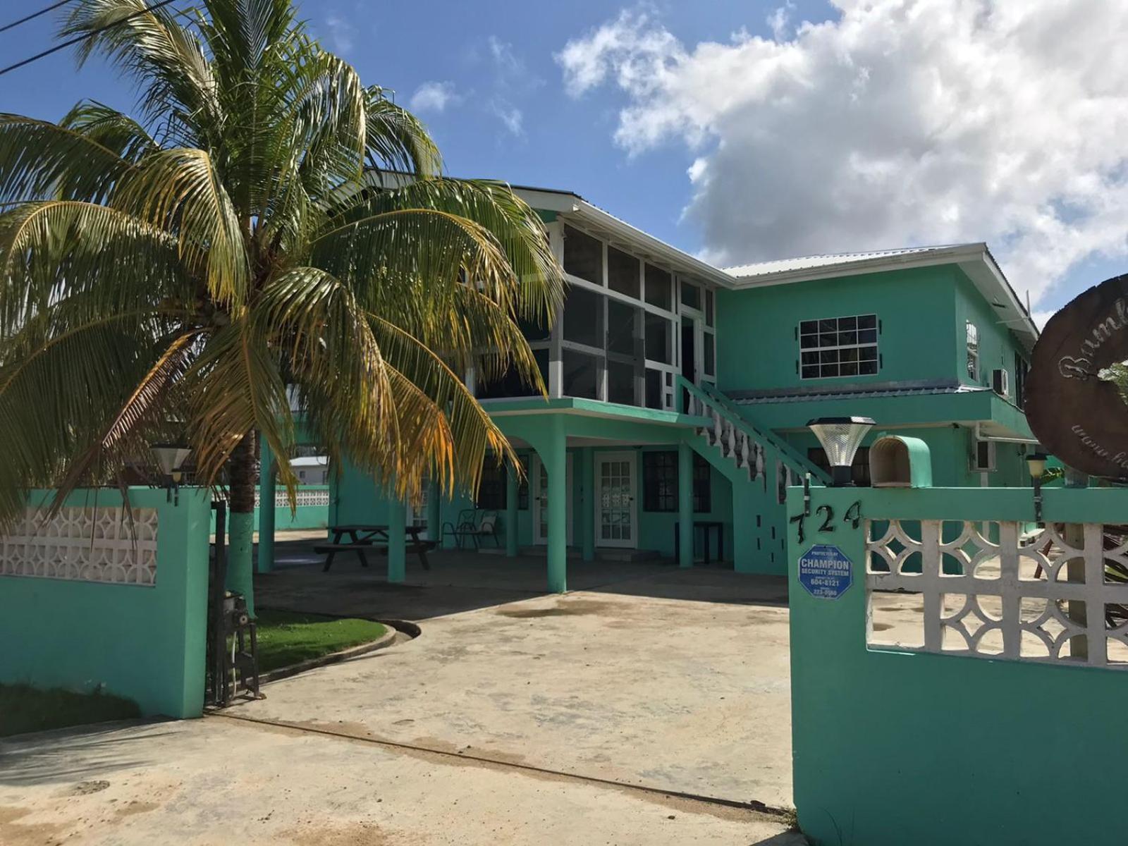 Bamboleo Inn Belize Ladyville Exterior foto